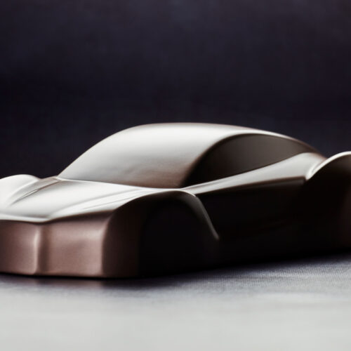 Imagen de fotografía de producto centrada en los acabados y detalles de Hispano Suiza, resaltando materiales y diseño con una buena iluminación. Fotografía ideal para uso en catálogos, publicidad y comunicación de marca.